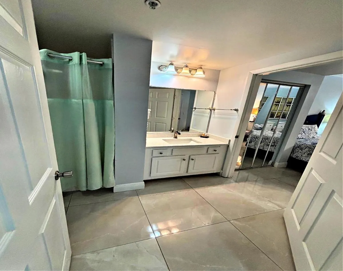 Apartment Vacation In Comfort And Luxury -1Br Direct Oceanfront - Wyndham Ocean Walk Resort 1307-0 Daytona Beach